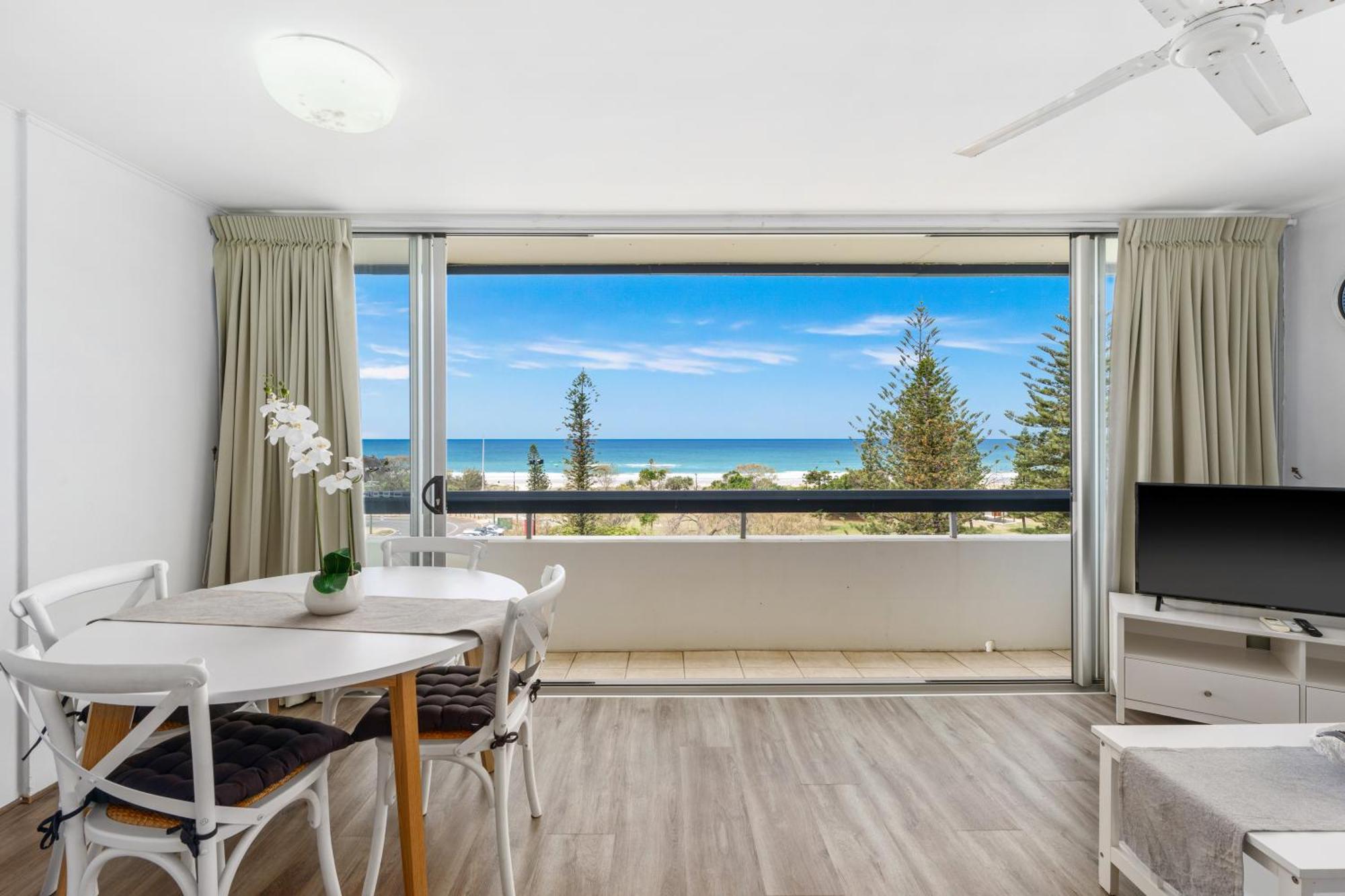 Hi Ho Beach Apartments On Broadbeach Gold Coast Esterno foto