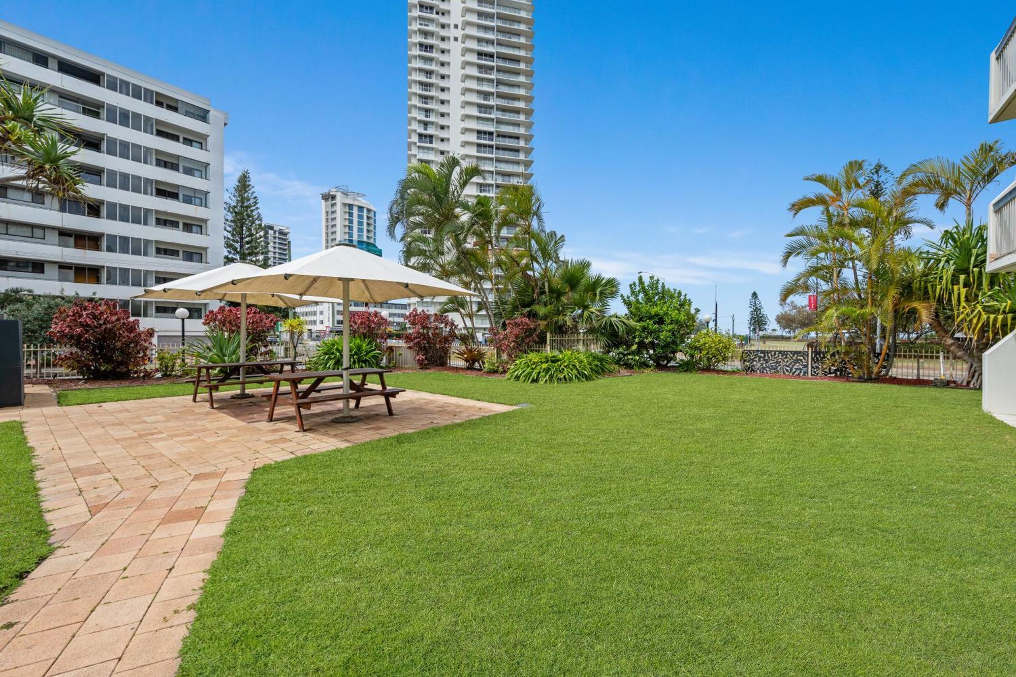 Hi Ho Beach Apartments On Broadbeach Gold Coast Esterno foto