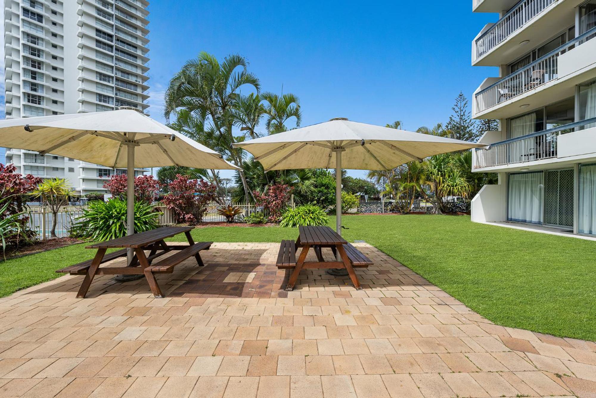 Hi Ho Beach Apartments On Broadbeach Gold Coast Esterno foto