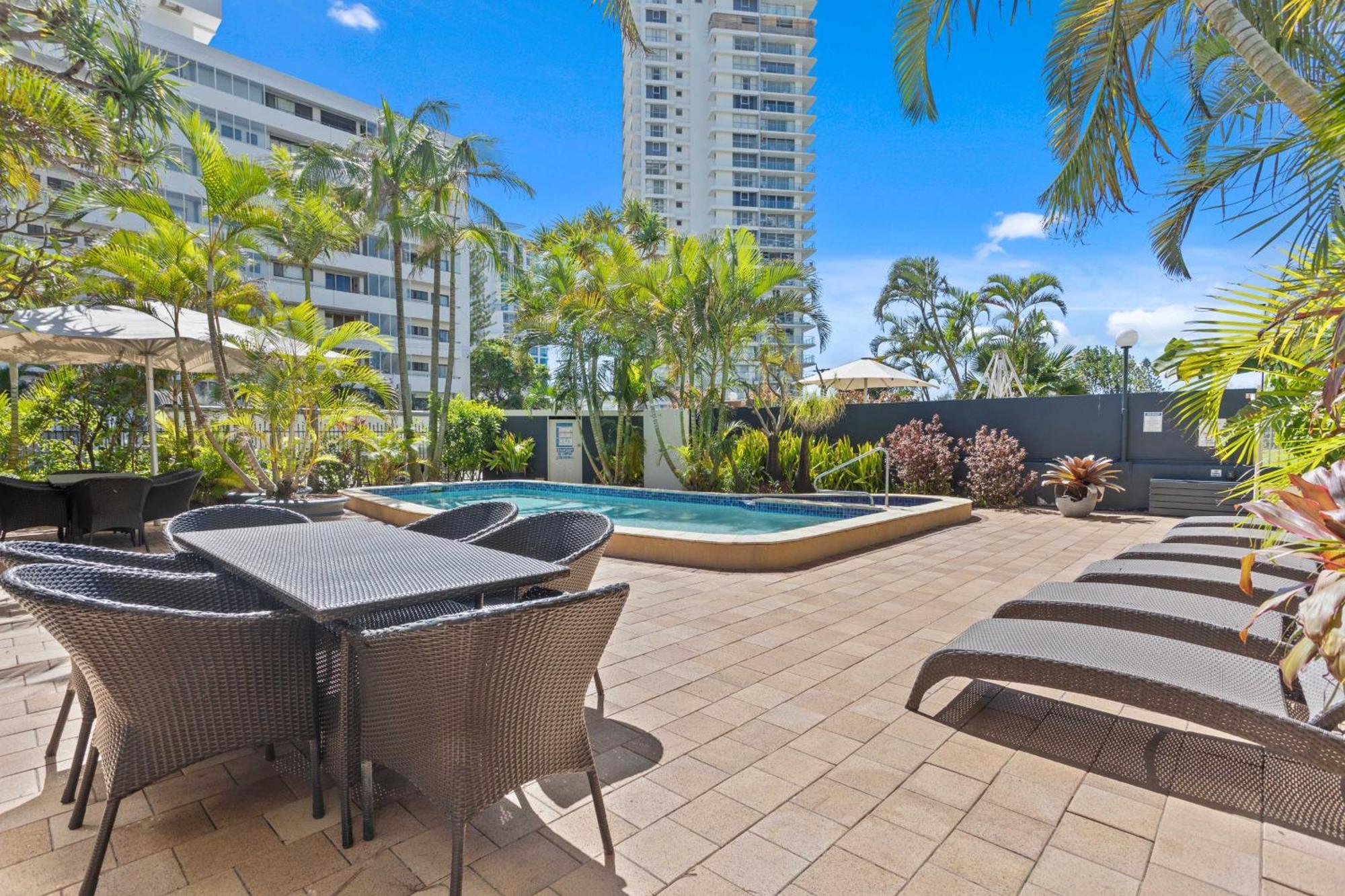 Hi Ho Beach Apartments On Broadbeach Gold Coast Esterno foto