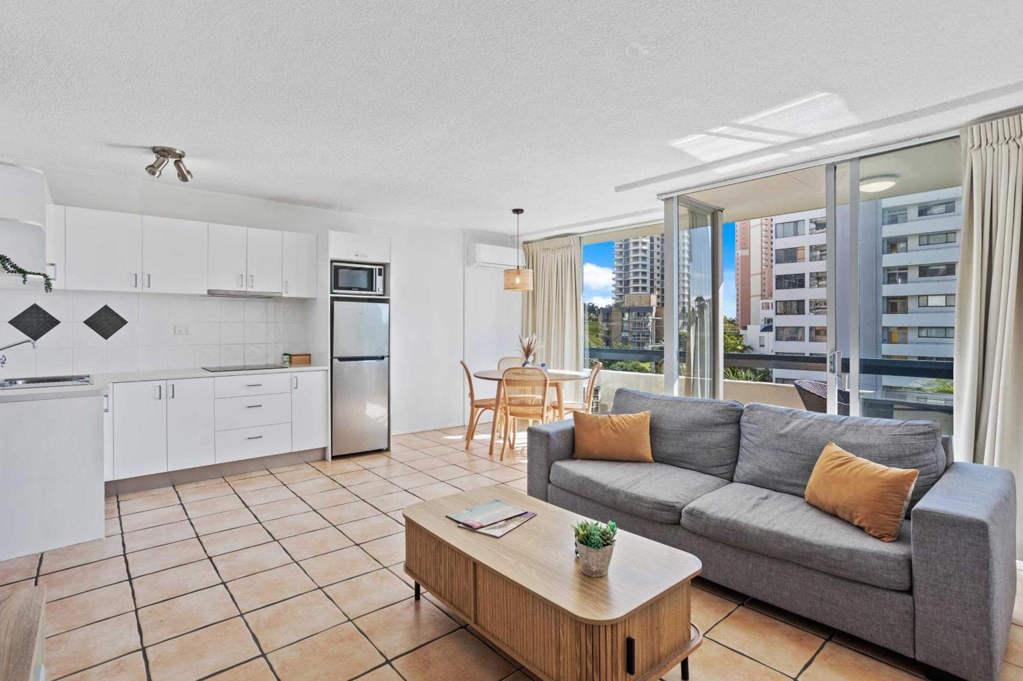 Hi Ho Beach Apartments On Broadbeach Gold Coast Esterno foto