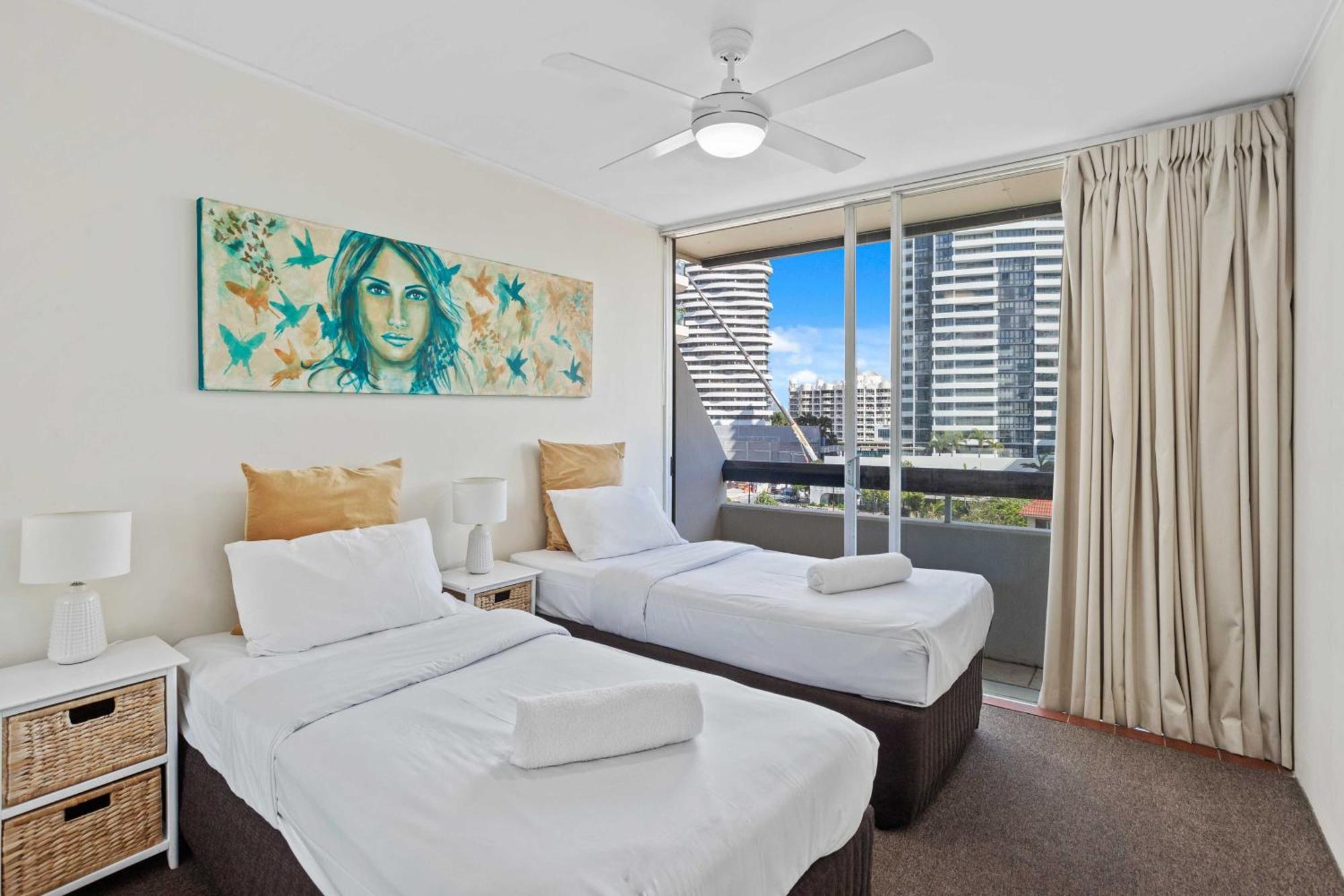 Hi Ho Beach Apartments On Broadbeach Gold Coast Esterno foto